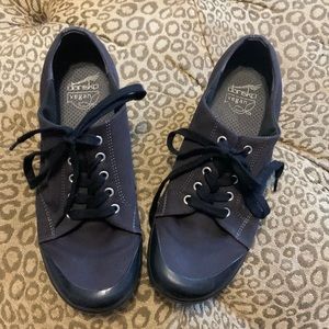 Dansko tennis shoes size 39
